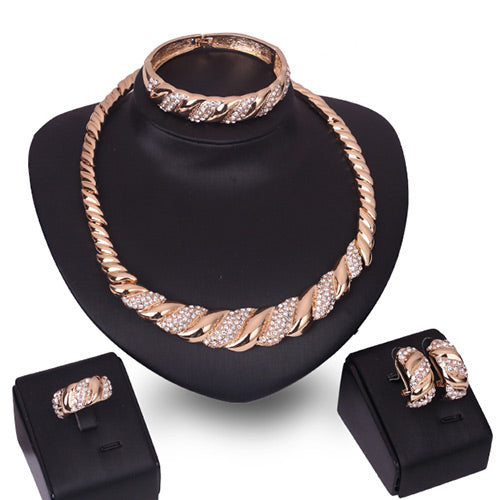 Monarchy Necklace Set
