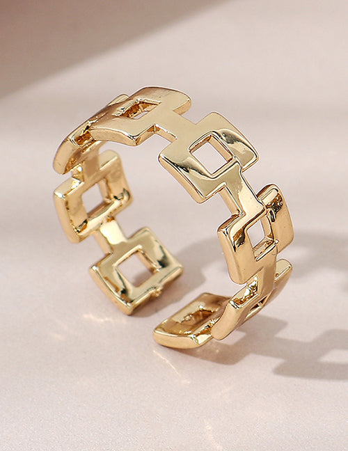 Gold Link Ring