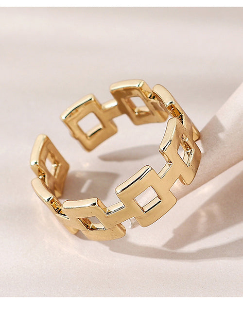 Gold Link Ring